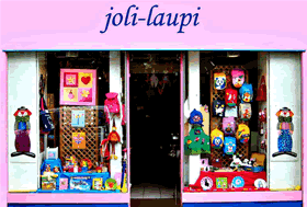 Joli Laupi : 15, Rue de Montreuil 78000 Versailles. Tel +99.9.99.99.99.99